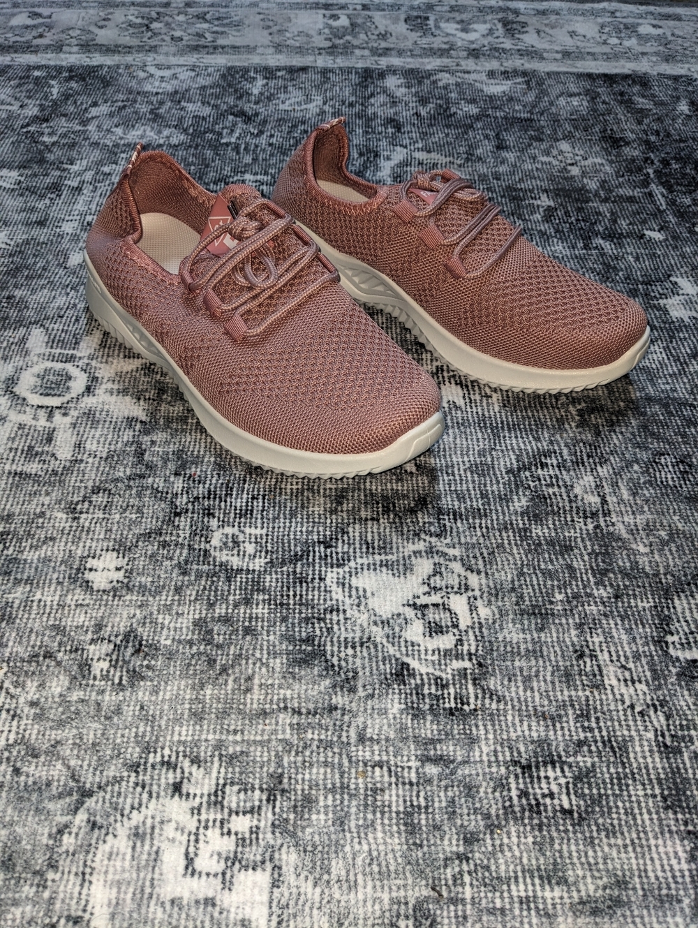 Lightweight Knit Women's Walking Sneakers - Dusty Rose Size 40 US9